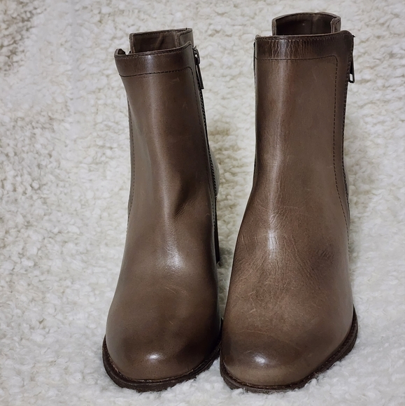 Frye Addie Double Zip heeled bootie boots size 10 new!! - Picture 4 of 14